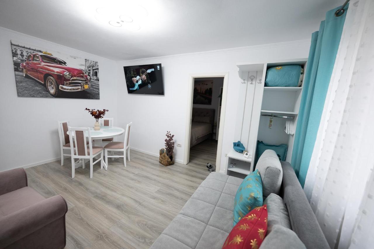 L&R Boutique Apartment Otelu Rosu Eksteriør billede
